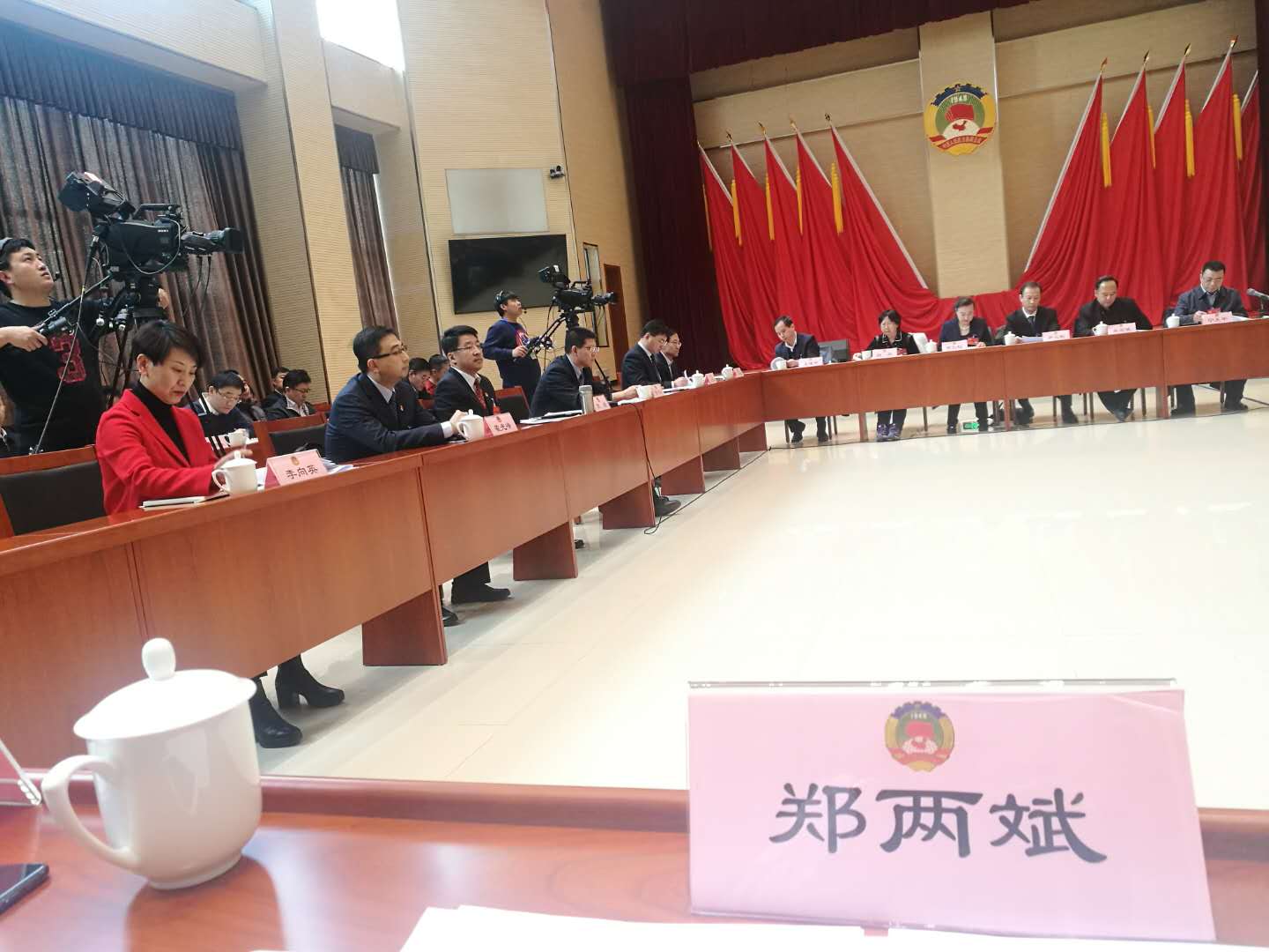 順義區(qū)政協(xié)常委、仟億達(dá)集團(tuán)董事長(zhǎng)鄭兩斌受邀參加政協(xié)北京市順義區(qū)第五屆委員會(huì)次會(huì)議召開協(xié)商議政座談會(huì)
